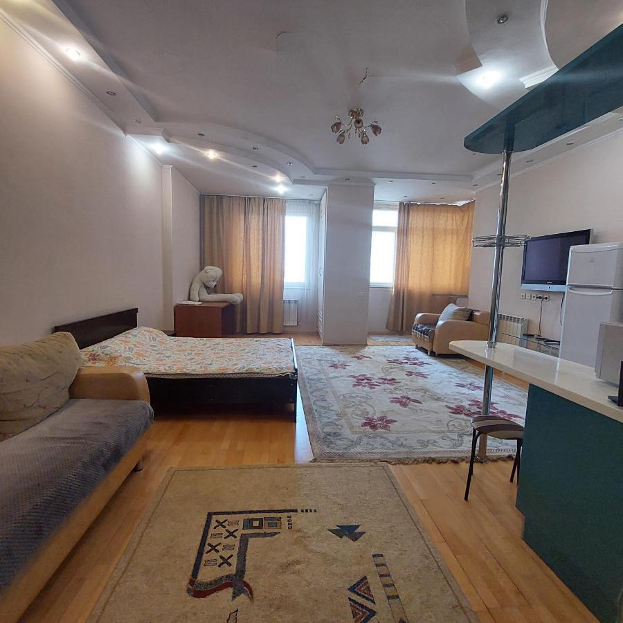 1 комнатная в жк в самале * Almaty